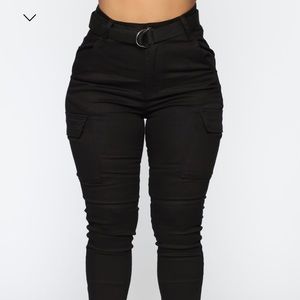 Cargo pants with belt